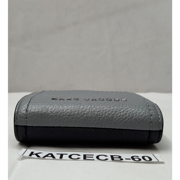 Marc Jacobs Gray Pebbled Leather Zip Around Credit Card Square Wallet - Picture 7 of 13